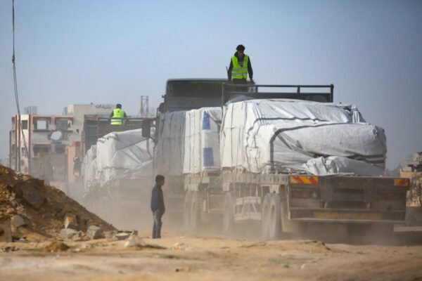 Israel blocks all aid to Gaza when Phase 1 of Hamas Cesefire ends Israel blocks all aid to Gaza when Phase 1 of Hamas Cesefire ends