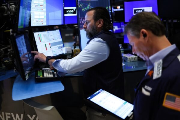 The shares collapse, the market closes after Trump refuses to rule out the recession The shares collapse, the market closes after Trump refuses to rule out the recession