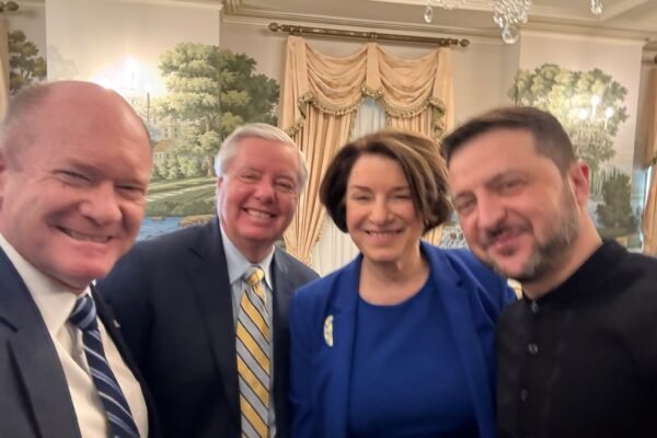 Zelenskyy meets the bipartisan group of senators before the tense exchange of the White House Zelenskyy meets the bipartisan group of senators before the tense exchange of the White House